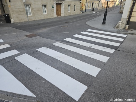 Nadaljuje se obnova talne prometne signalizacije po občini (7)